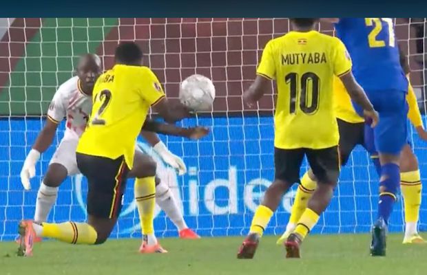 Baba Alhassan a schimbat naționala și a avut o prestație de coșmar la Cupa Africii » Schimbat 6 minute mai târziu