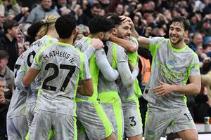 Victorie importantă pentru Manchester City în deplasarea de la Nottingham Forest » „Cetățenii” pot deveni lideri dacă Arsenal se încurcă