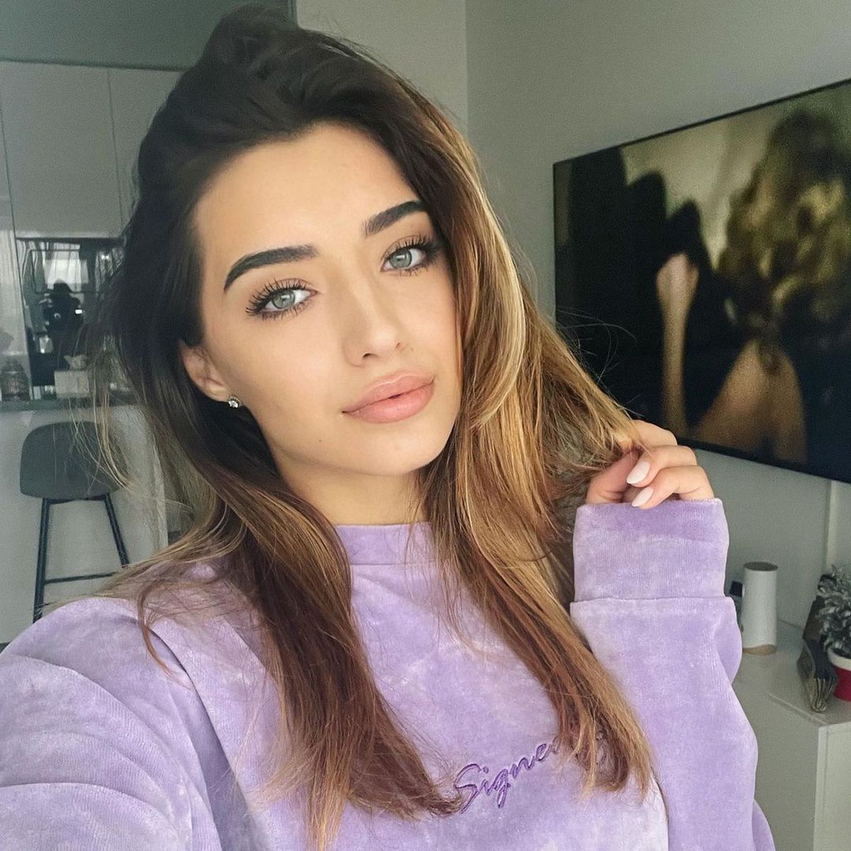 FOTO Ea se află în spatele formei de invidiat a lui Dennis Man! Cum arată fosta Miss Arad cu care fotbalistul se iubește de 7 ani