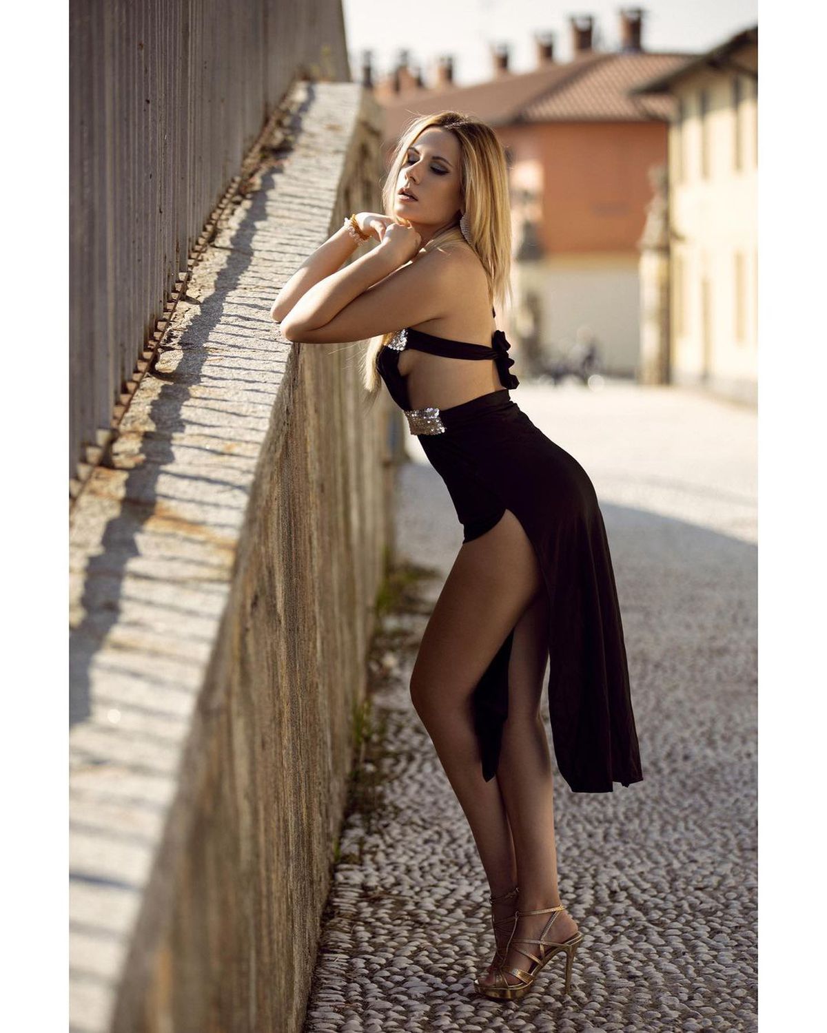 GALERIE FOTO Beatrice e cea mai sexy fană a lui Dennis Man și Valentin Mihăilă