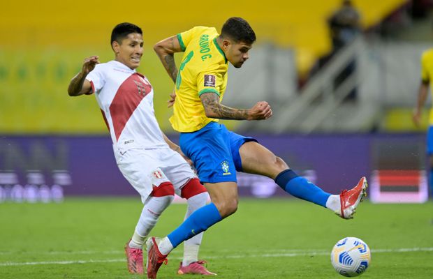 Bogații de la Newcastle mai fac un transfer. S-au înțeles cu Lyon pentru un internațional brazilian