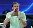 Medvedev - Nadal, finală cu mize istorice la Australian Open » Criza rusului în semifinala cu Tsitsipas: „Ești prost? Uită-te la mine, cu tine vorbesc!”