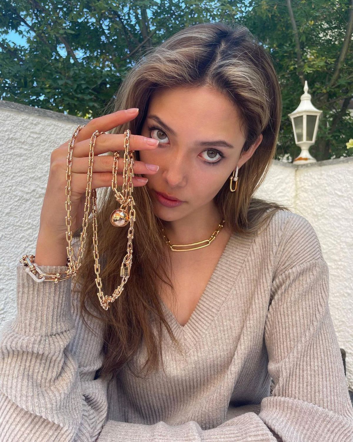 Povestea schioarei care s-a născut în SUA, dar va concura pentru China la Jocurile Olimpice » În timpul liber ea e model și creatoare de genți și bijuterii