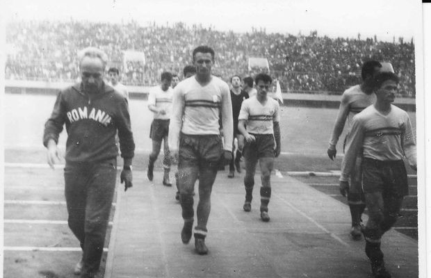 109 ani de la naşterea lui Silviu Ploeşteanu, omul care a ridicat „Steagul Roşu” şi care a obţinut cel mai mare rezultat al României la Jocurile Olimpice » Era un anti-comunist convins: „Mie să nu-mi spuneți niciodată tovarăș!”