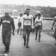 Silviu Ploeşteanu, primul din stânga, a dus naţionala pe locul 5 la JO de la Tokyo, din 1964