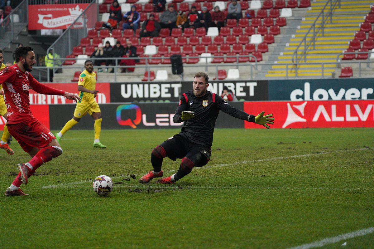 Așa, da! Gazonul de pe Arena Națională arată impecabil, cu câteva ore înainte de FCSB - Farul