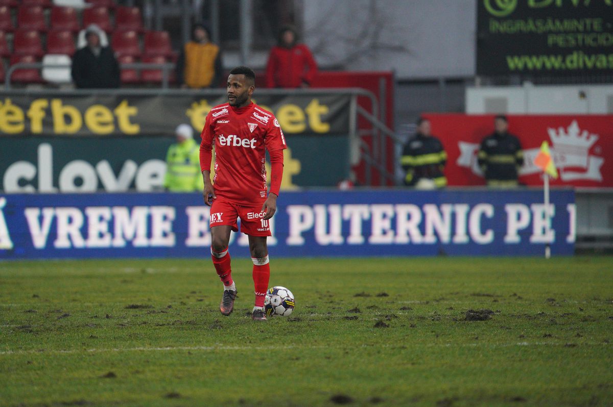 Așa, da! Gazonul de pe Arena Națională arată impecabil, cu câteva ore înainte de FCSB - Farul