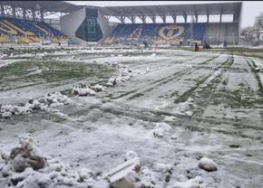 Petrolul - Chindia, în etapa #23: meciul se dispută pe un teren greu