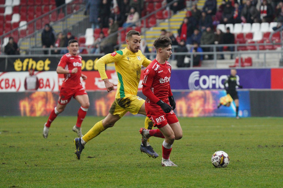 Așa, da! Gazonul de pe Arena Națională arată impecabil, cu câteva ore înainte de FCSB - Farul