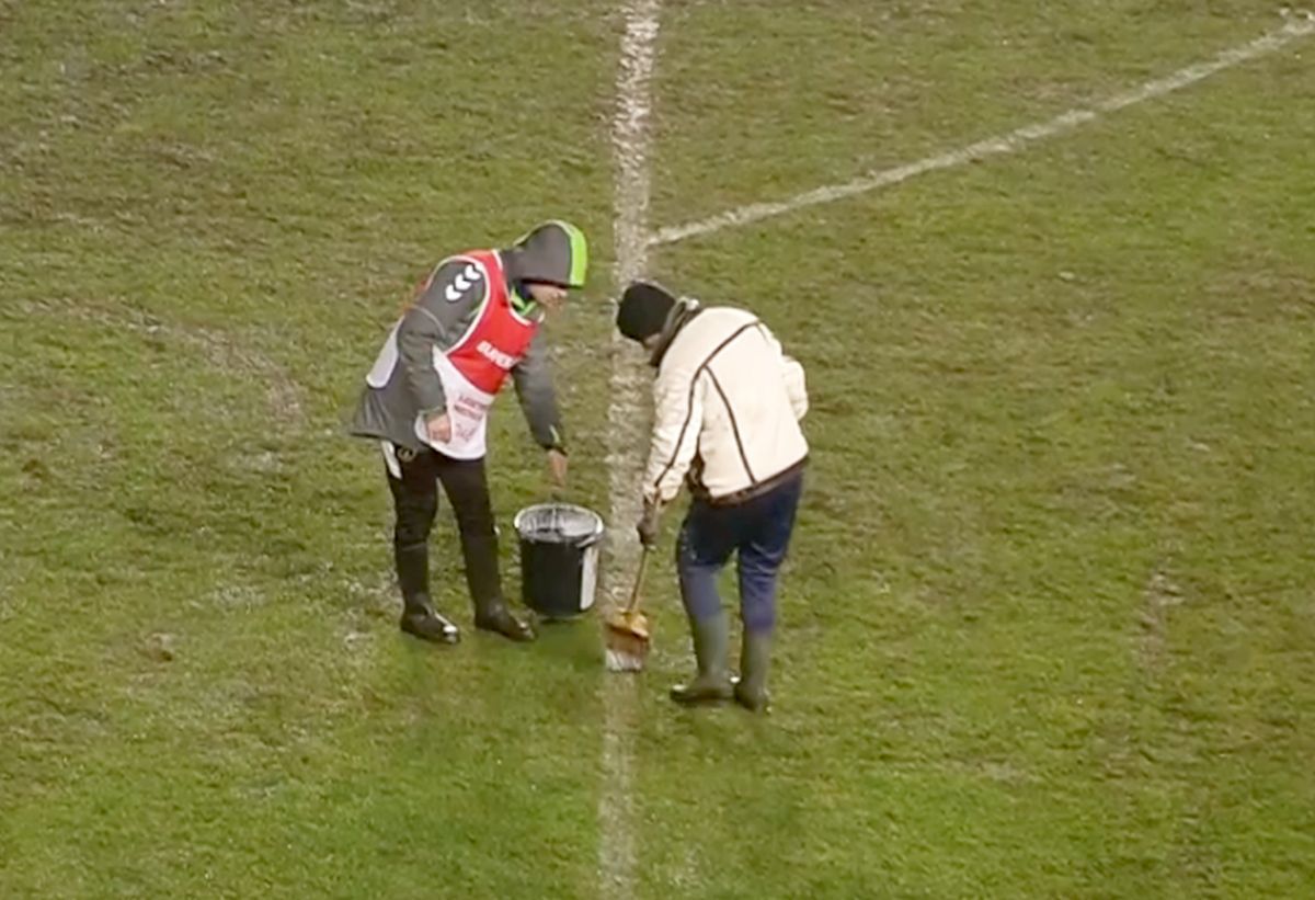 Supermocirla :) » Imagini incredibile din Petrolul - Chindia