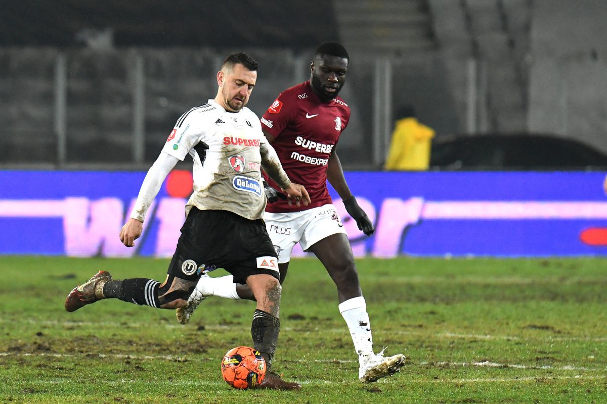 U Cluj - Rapid 0-0 s-a jucat în noroi
