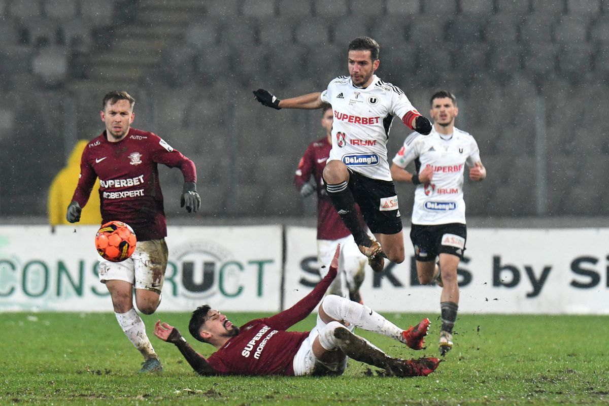 U Cluj - Rapid 0-0 s-a jucat în noroi