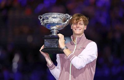 Revenire pentru ISTORIA tenisului! Sinner e noul campion de la Australian Open, după o finală de poveste cu Medvedev