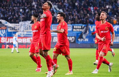 FCSB râde și dansează! Oltenii au fost comici în filmul „Adio, titlu!”, Olaru și Coman s-au distrat și-l bagă în corzi pe Petev » Clasamentul ACUM