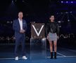 Actrița cubaneză Ana de Armas, 35 de ani, a prezentat alături de Jim Courier trofeul finalei masculine de la Australian Open 2024, foto: Guliver/gettyimages
