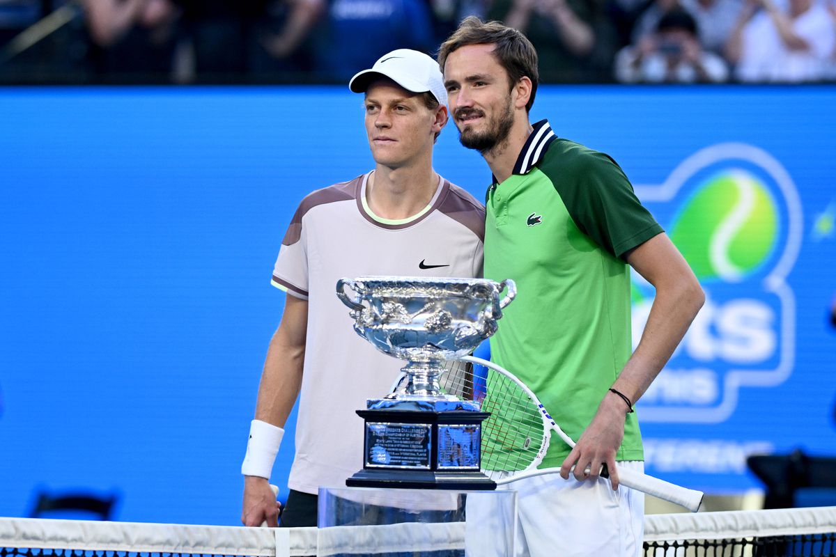 Revenire pentru ISTORIA tenisului! Sinner e noul campion de la Australian Open, după o finală de poveste cu Medvedev