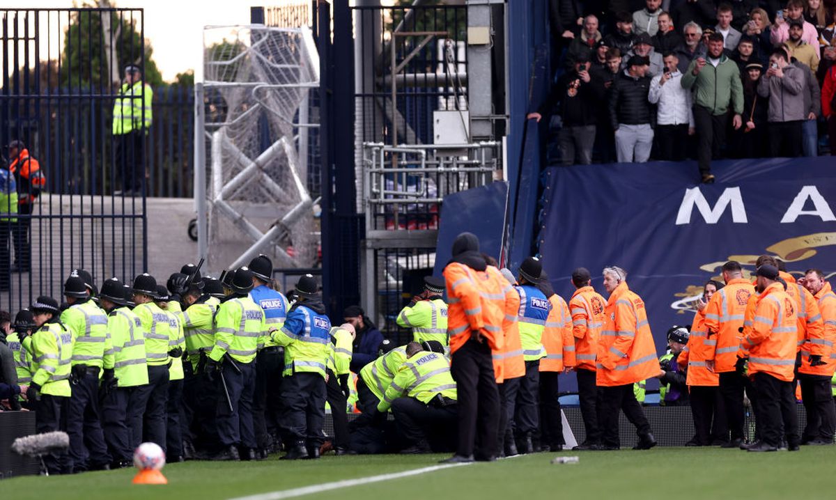 Incidente sângeroase la meciul West Bromwich - Wolverhampton