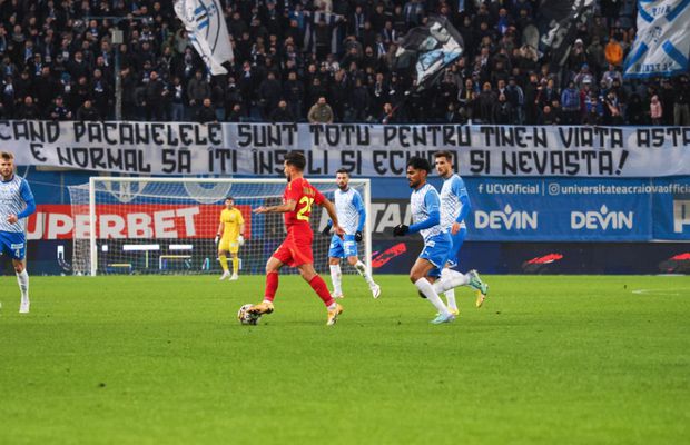 O peluză întreagă a aruncat cu bani falși spre el! Inamicul numărul 1 la Craiova - FCSB: „Normal că ți-ai înșelat și echipa, și nevasta!”
