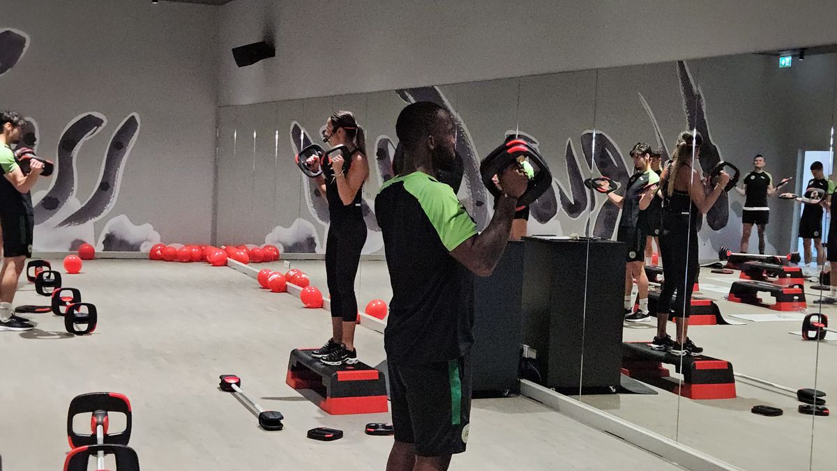 Antrenament Concordia Chiajna la deschiderea sălii World Class Cosmopolis + imagini fitness