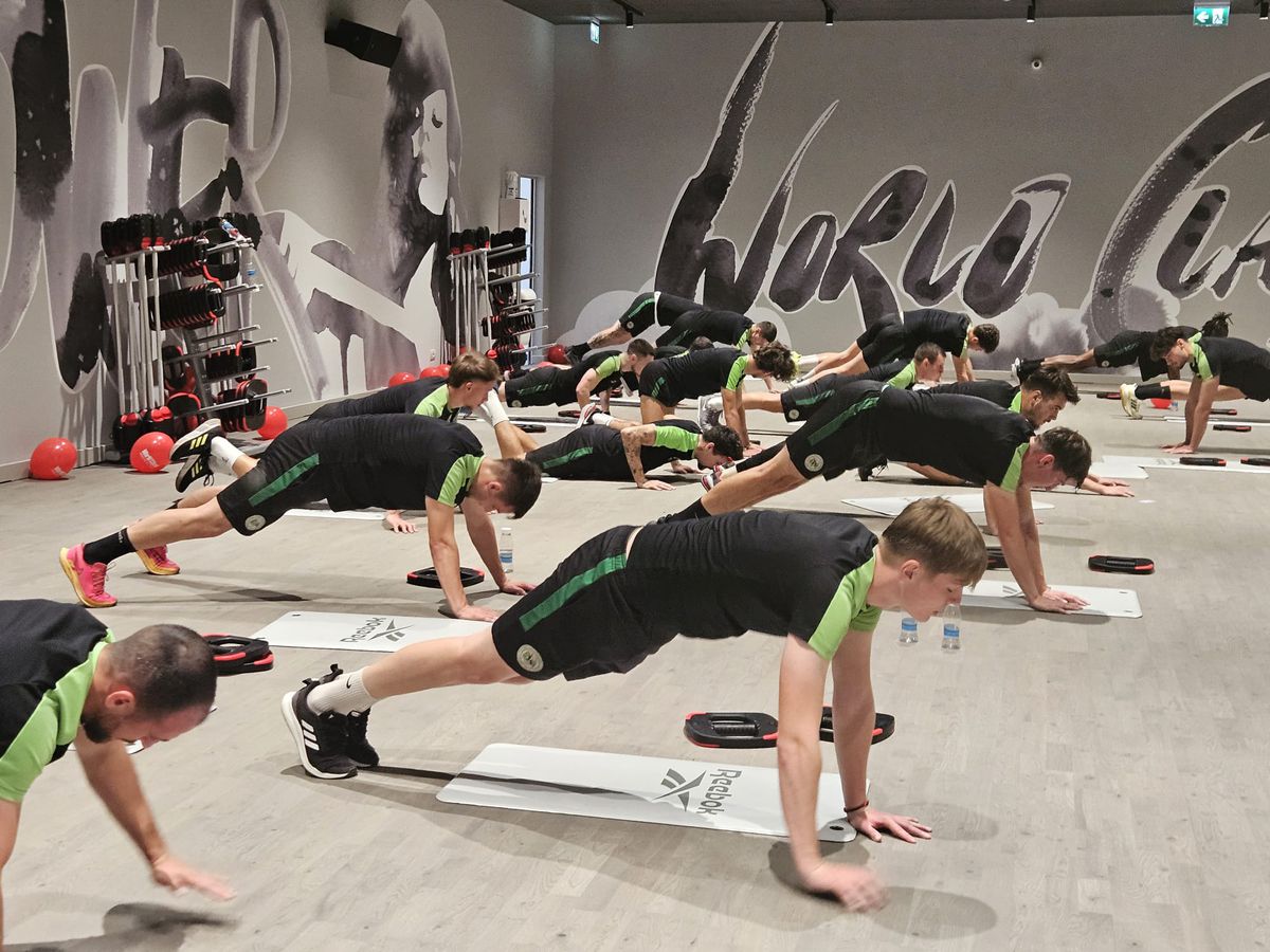 Antrenament Concordia Chiajna la deschiderea sălii World Class Cosmopolis + imagini fitness