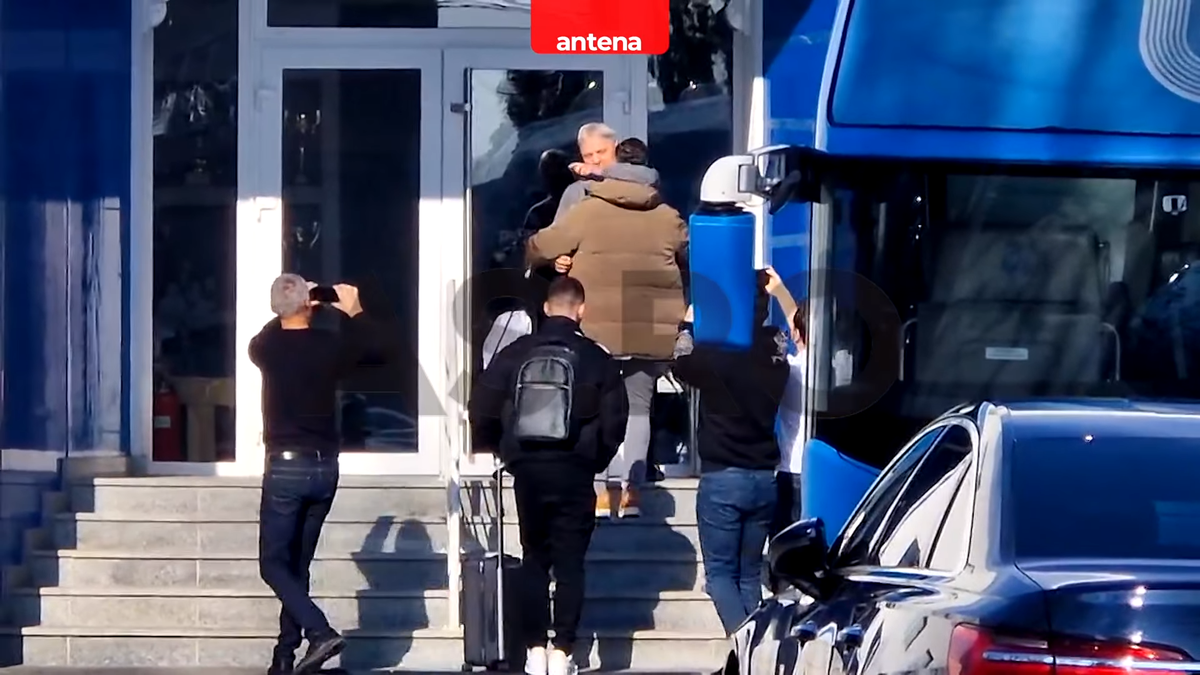 Mirel Rădoi a ajuns la Craiova! Primele imagini cu noul antrenor al oltenilor » Cine l-a întâmpinat