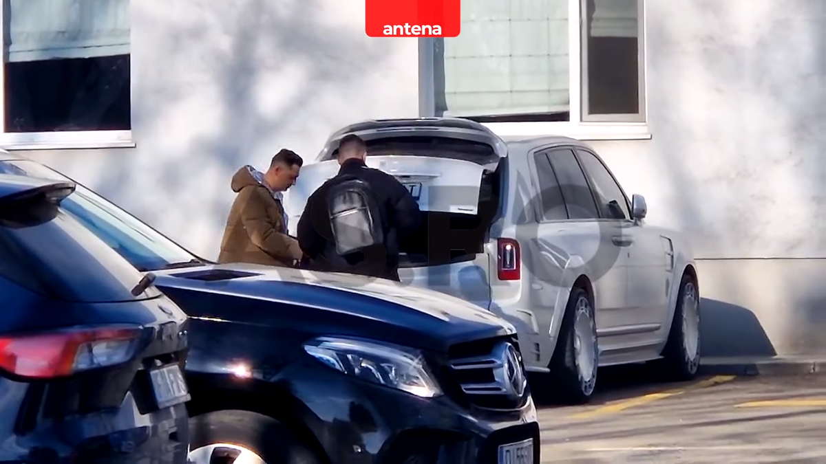 Mirel Rădoi a ajuns la Craiova! Primele imagini cu noul antrenor al oltenilor » Cine l-a întâmpinat