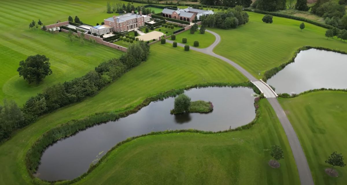 Casa lui Wayne și Coleen Rooney