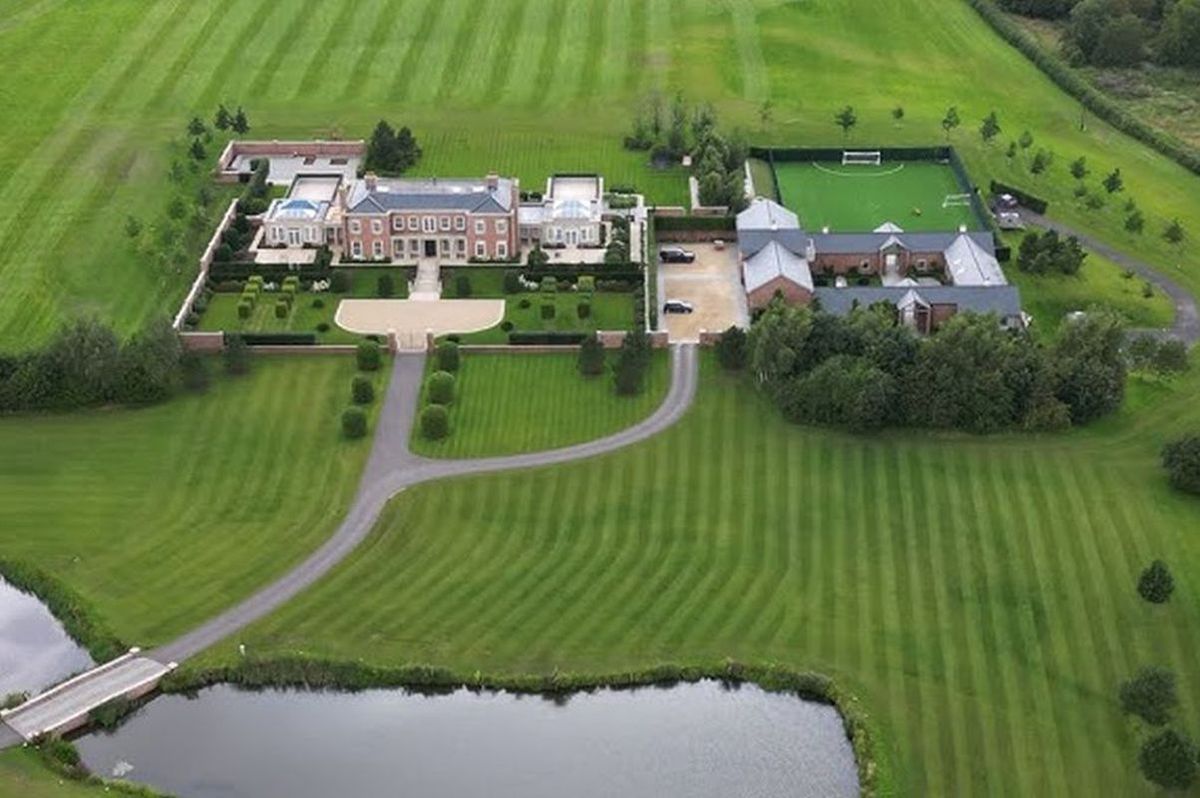 Ultralux! Au intrat în casa de 20 milioane de lire sterline a lui Wayne Rooney și au rămas uimiți de câteva detalii