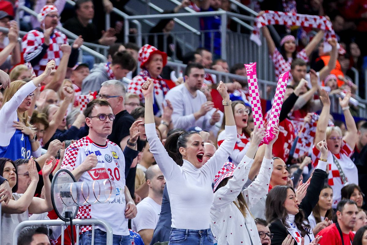 Sfert de finală ABSOLUT FABULOS la Campionatul Mondial de handbal » Ungaria conducea cu PATRU goluri în ultimele 4 minute, dar a ratat calificarea. Faza uluitoare din ultima secundă