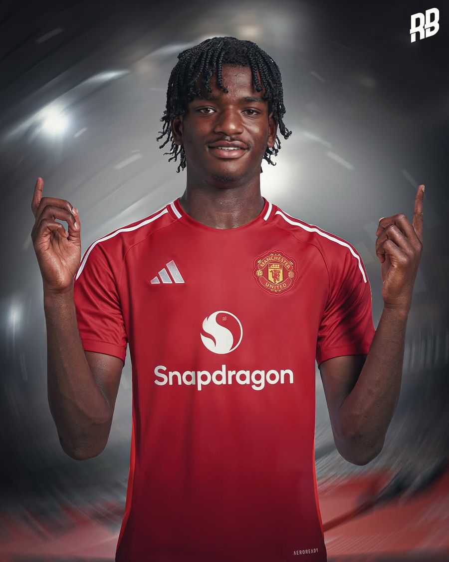 Manchester United, transfer cu două zile înaintea meciului cu FCSB: „Here we go!”