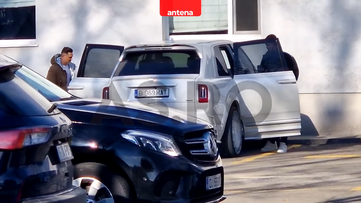 Mirel Rădoi a ajuns la Craiova! Primele imagini cu noul antrenor al oltenilor » Cine l-a întâmpinat