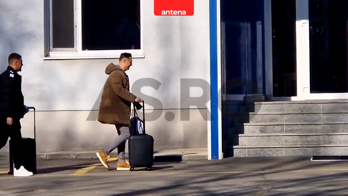 Mirel Rădoi a ajuns la Craiova! Primele imagini cu noul antrenor al oltenilor » Cine l-a întâmpinat