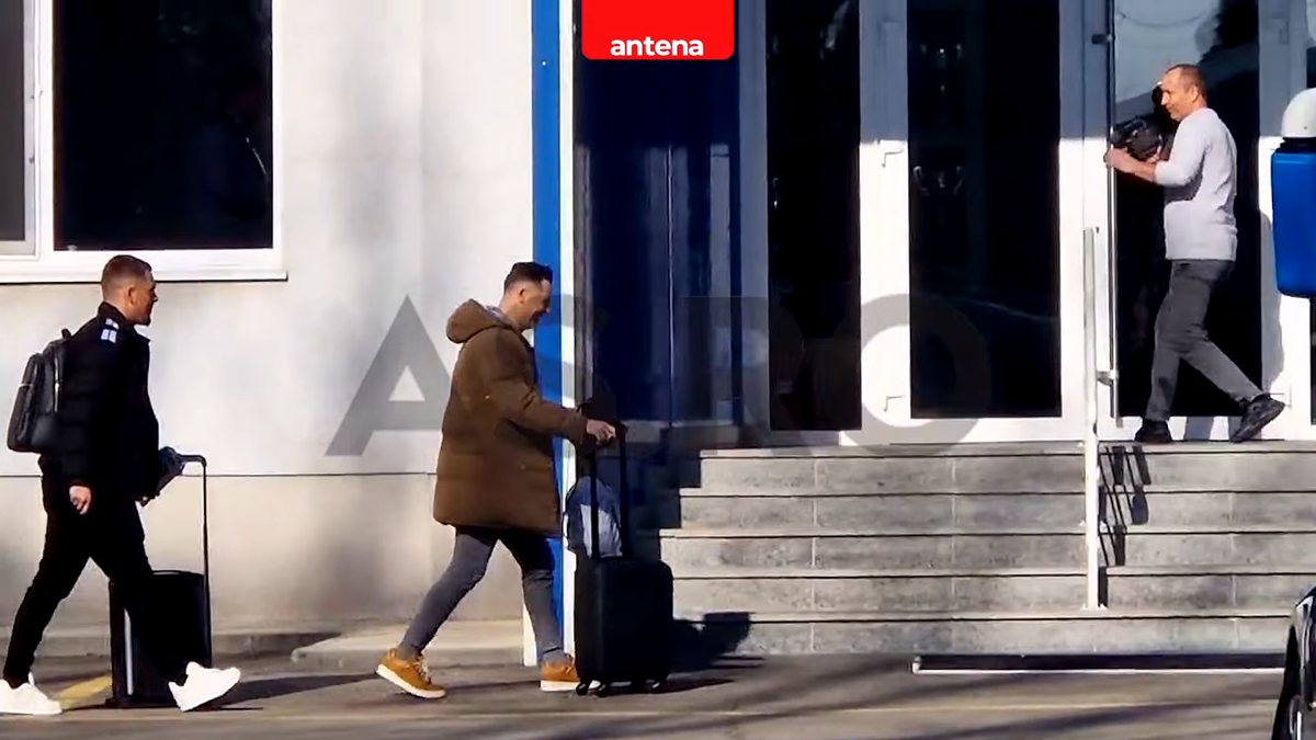 Mirel Rădoi a ajuns la Craiova! Primele imagini cu noul antrenor al oltenilor » Cine l-a întâmpinat