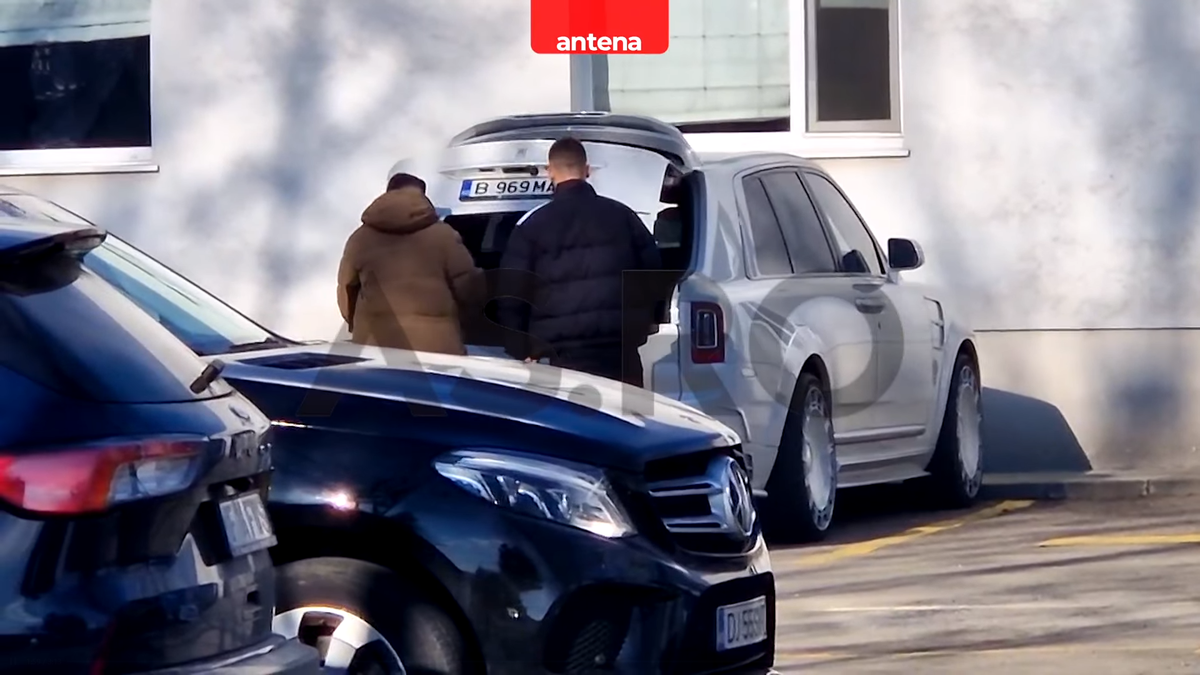 Mirel Rădoi a ajuns la Craiova! Primele imagini cu noul antrenor al oltenilor » Cine l-a întâmpinat