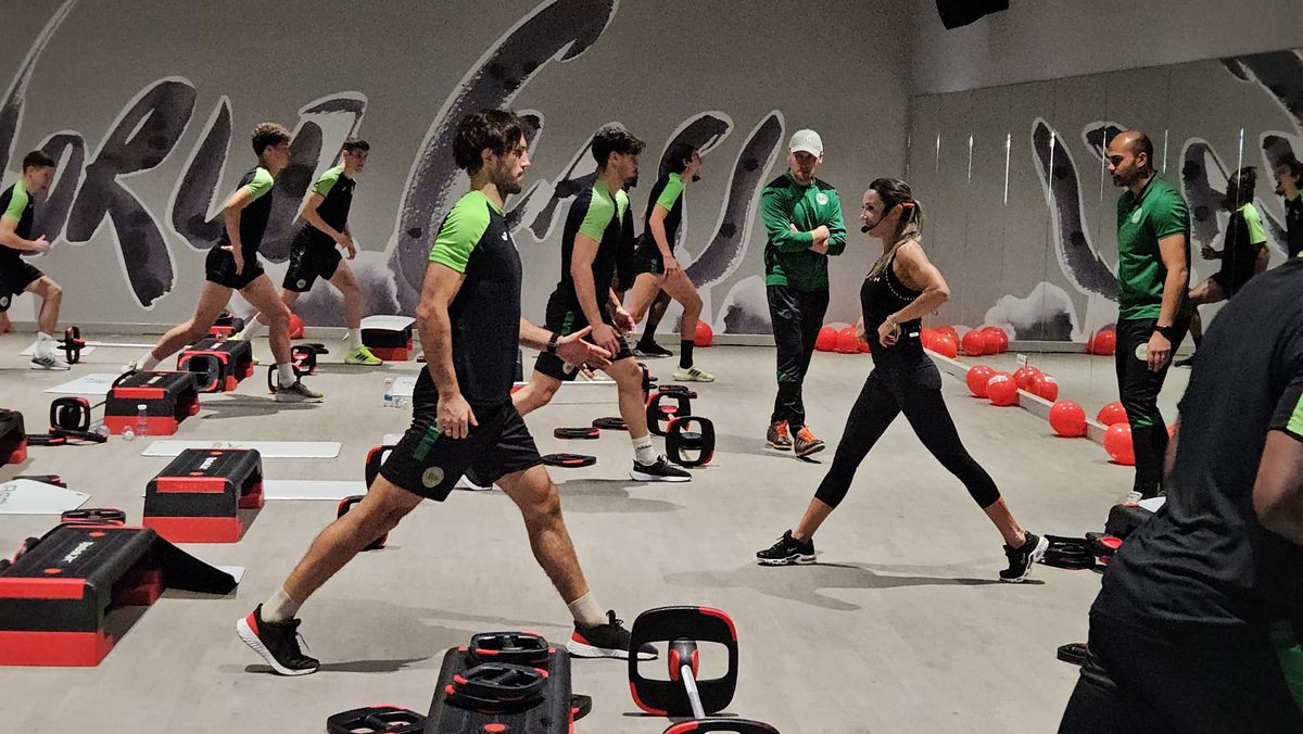 Antrenament Concordia Chiajna la deschiderea sălii World Class Cosmopolis + imagini fitness