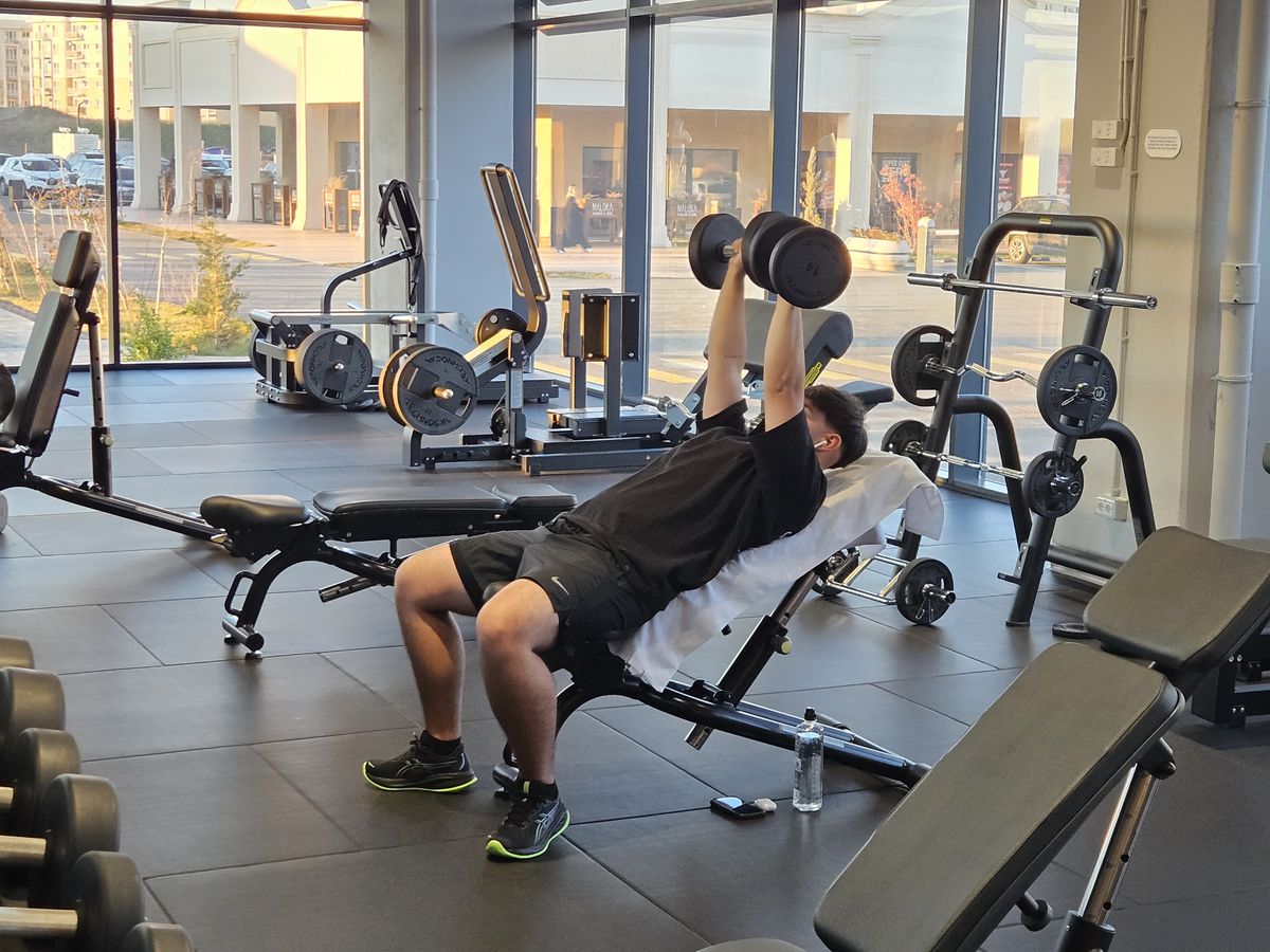 Concordia Chiajna s-a pregătit cu o antrenoare de fitness! Imagini inedite de la antrenament: cine i-a îmblânzit pe fotbaliști