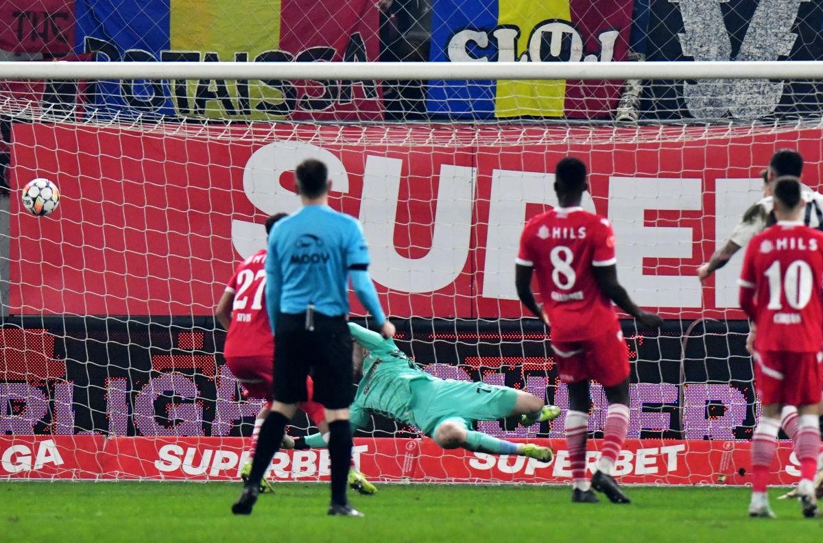 Mister „Clean Sheet” » Secretele lui Alexandru Roșca, omul imbatabil de la Dinamo: „Vorbesc foarte mult, lucrează împreună”