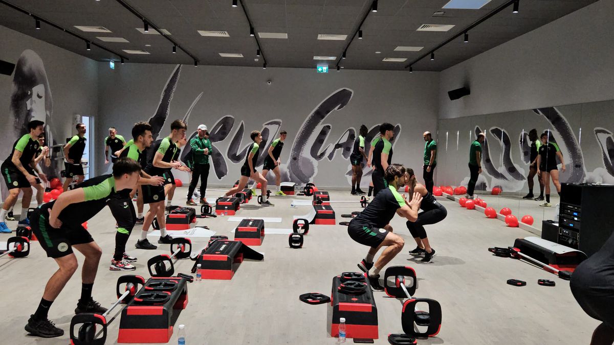 Antrenament Concordia Chiajna la deschiderea sălii World Class Cosmopolis + imagini fitness