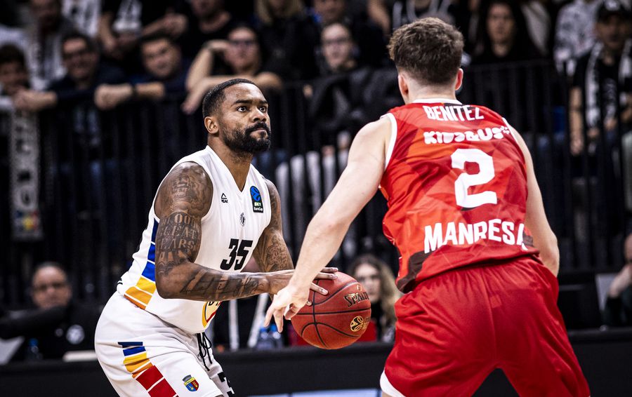 Patrick Richard, căpitanul lui U-BT Cluj-Napoca/Foto: euroleaguebasketball.net BAXI Manresa – U-BT Cluj-Napoca, meci crucial în EuroCup » „Studenții” sunt dominanți în prima repriză din Spania