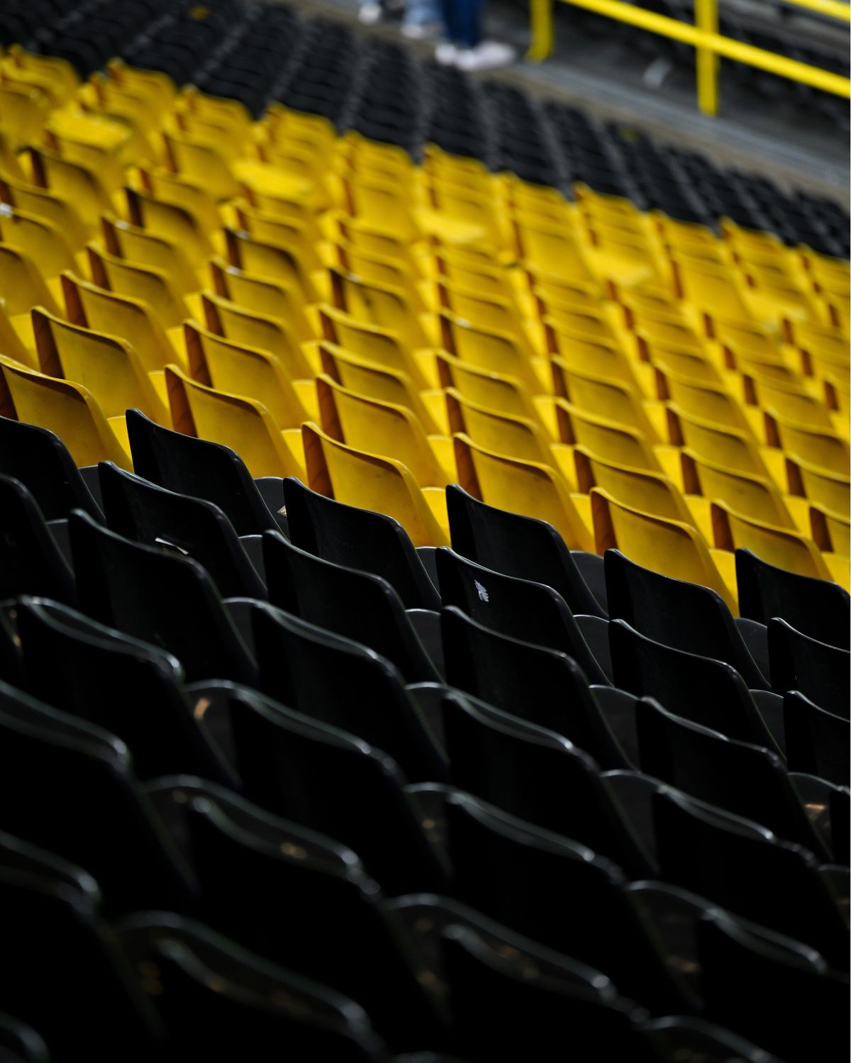 Inter Milano a spart „Zidul Galben”, dar Cristi Chivu ratează calificarea directă în „optimi”