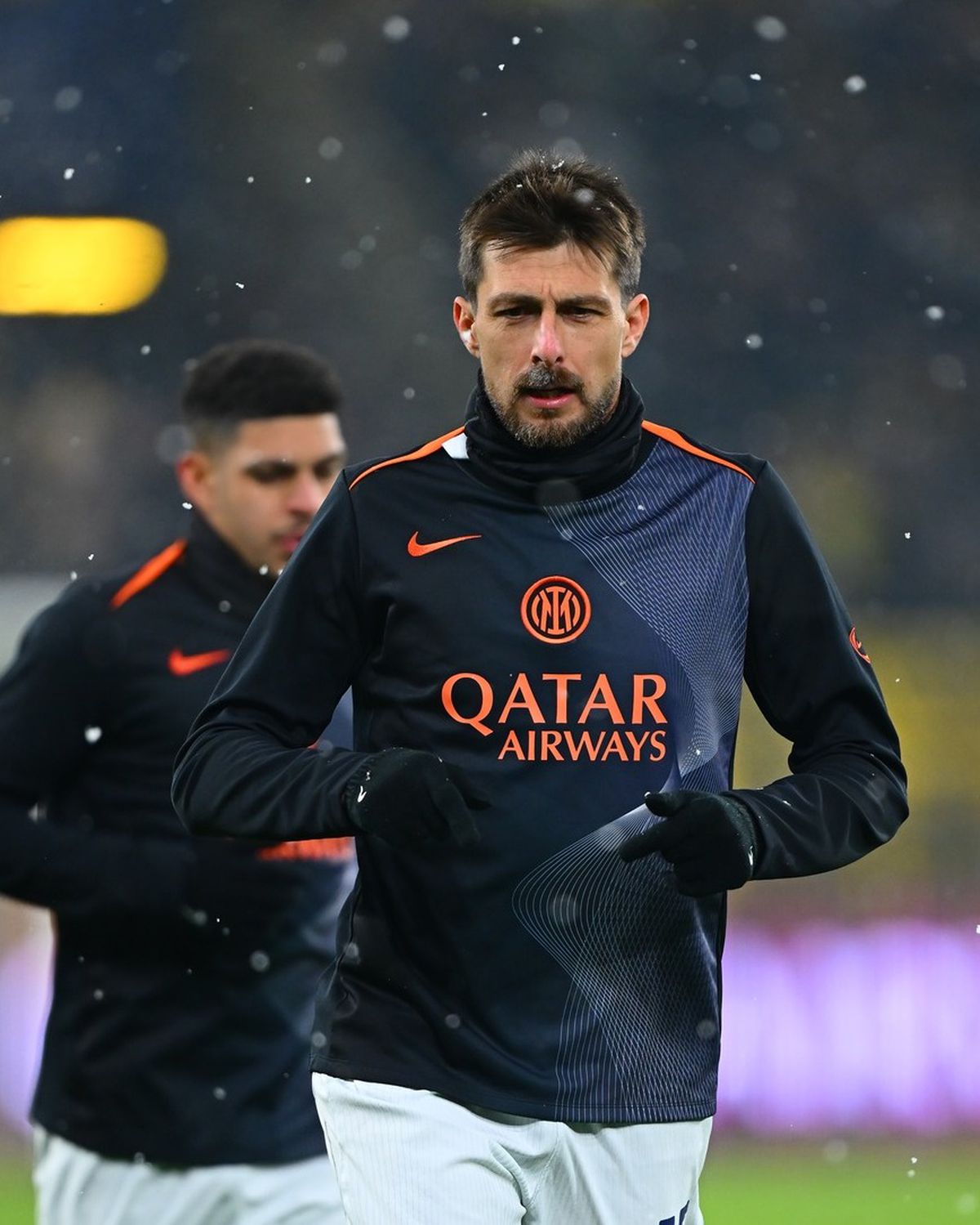 Inter Milano a spart „Zidul Galben”, dar Cristi Chivu ratează calificarea directă în „optimi”