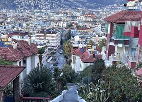 Ianis Hagi, captiv în «raiul pensionarilor»! Imagini ireale cu locul unde s-a mutat fiul Regelui: «Nu seamănă deloc cu Turcia!»