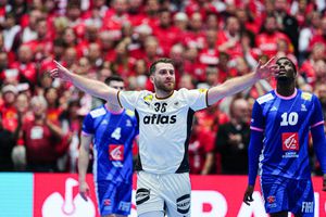 Se cunosc toate semifinalistele Campionatului European de handbal masculin! Franța și Suedia au fost eliminate