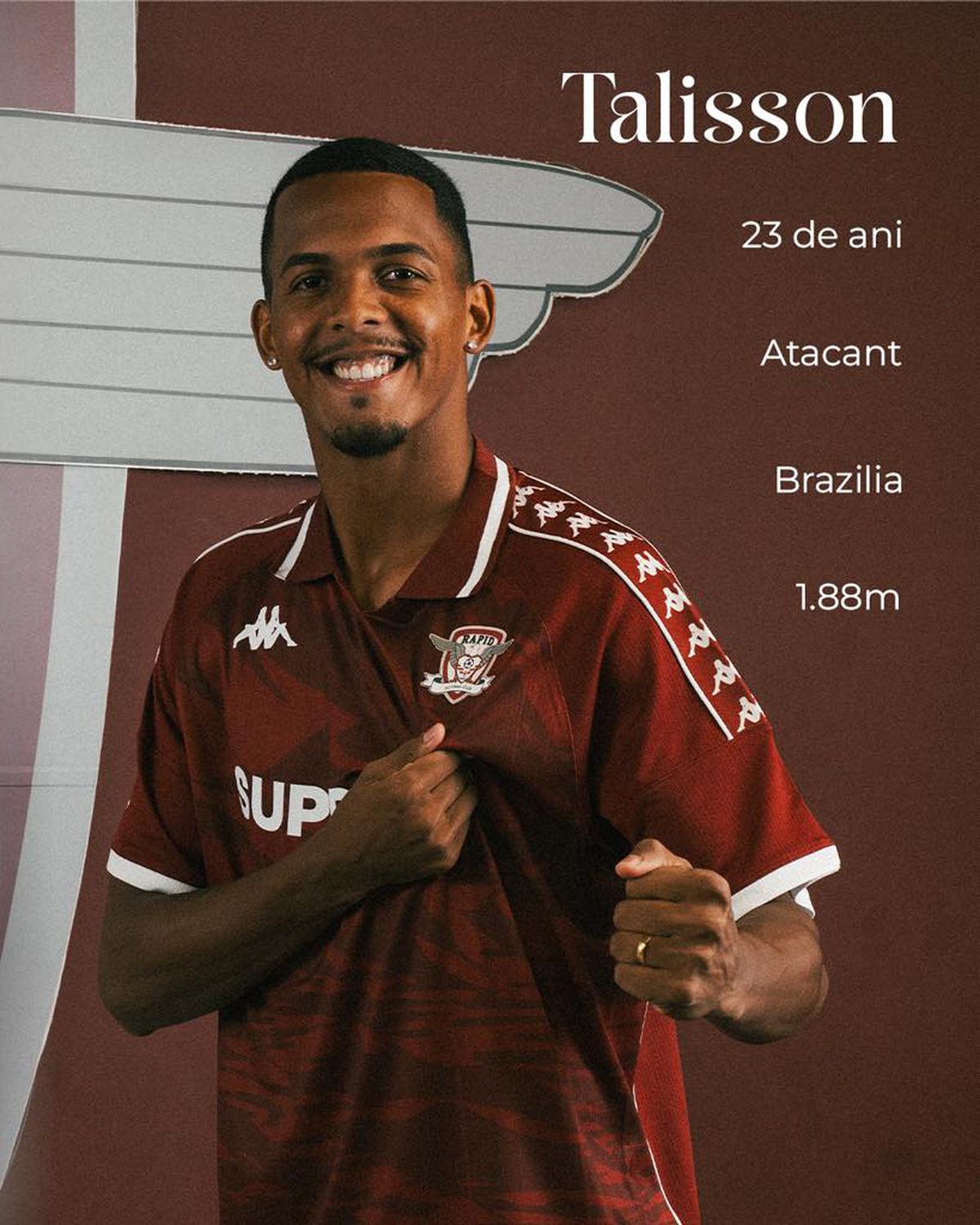 Poza de la prezentarea lui Talisson, considerată nepotrivită de Decebal Rădulescu