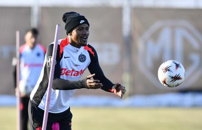 Presa din Africa a reacționat după ce Ngezana și-a prelungit contractul cu FCSB: „Există semne de întrebare”