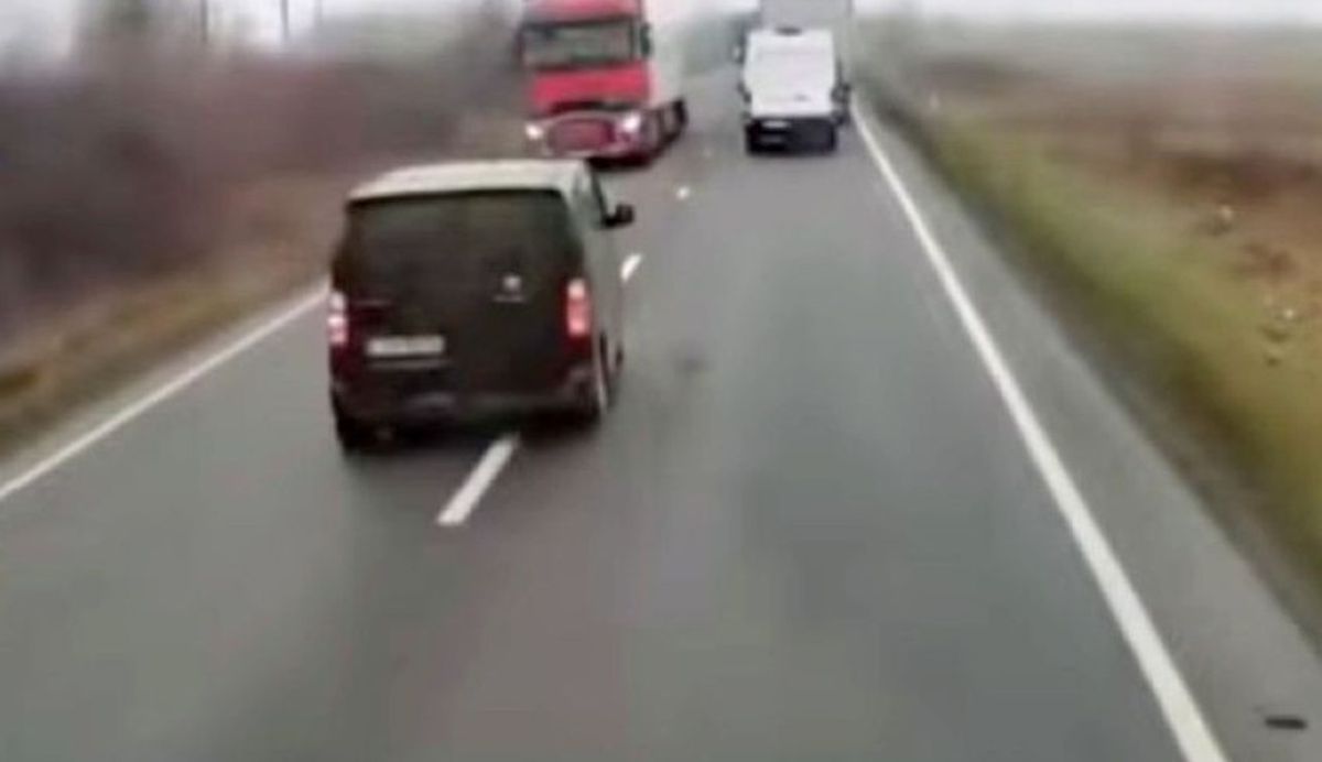 Șoferul tirului lovit în accidentul mortal din Timiș: „Am condus 1.000.000 de kilometri. N-am mai văzut așa ceva!”