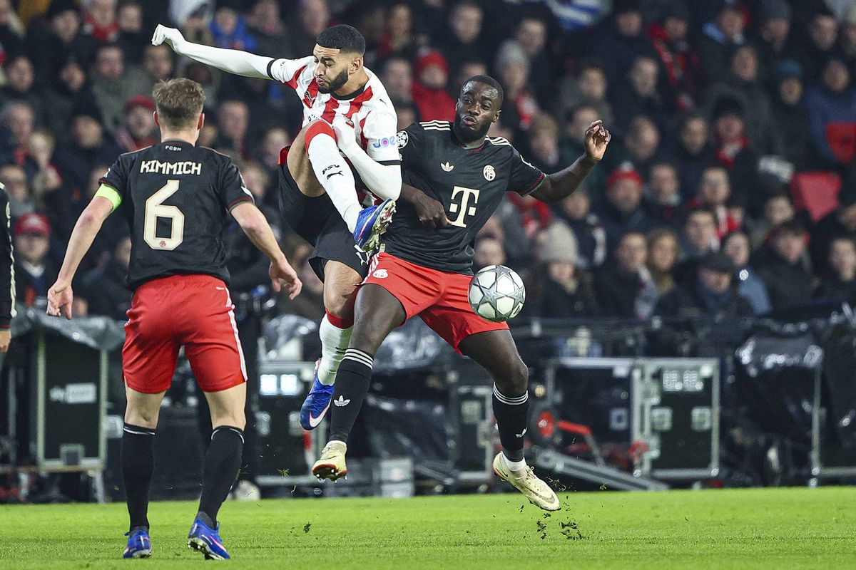 PSV - Bayern, cu Dennis Man titular