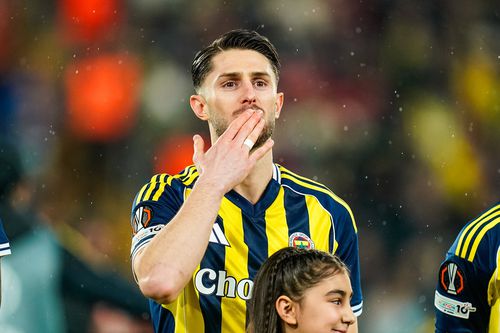 Revenire neașteptată în lotul lui Fenerbahce, chiar înaintea duelului cu FCSB. Foto: Imago
