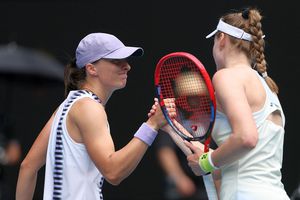 Nici anul ăsta! Iga Swiatek, eliminată în sferturile Australian Open