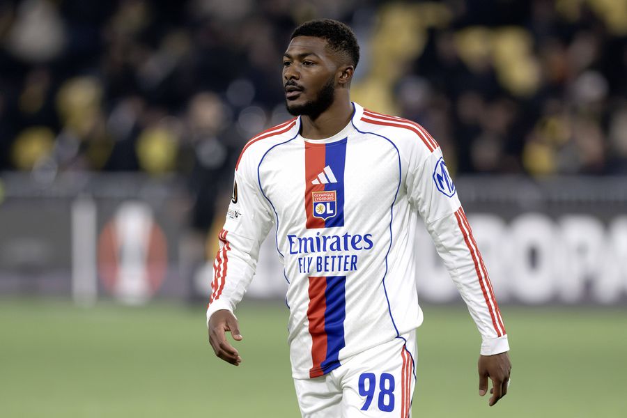 Antrenorul lui Lyon, reacție după tragedia din România: „Fotbalul nu poate suporta astfel de momente”